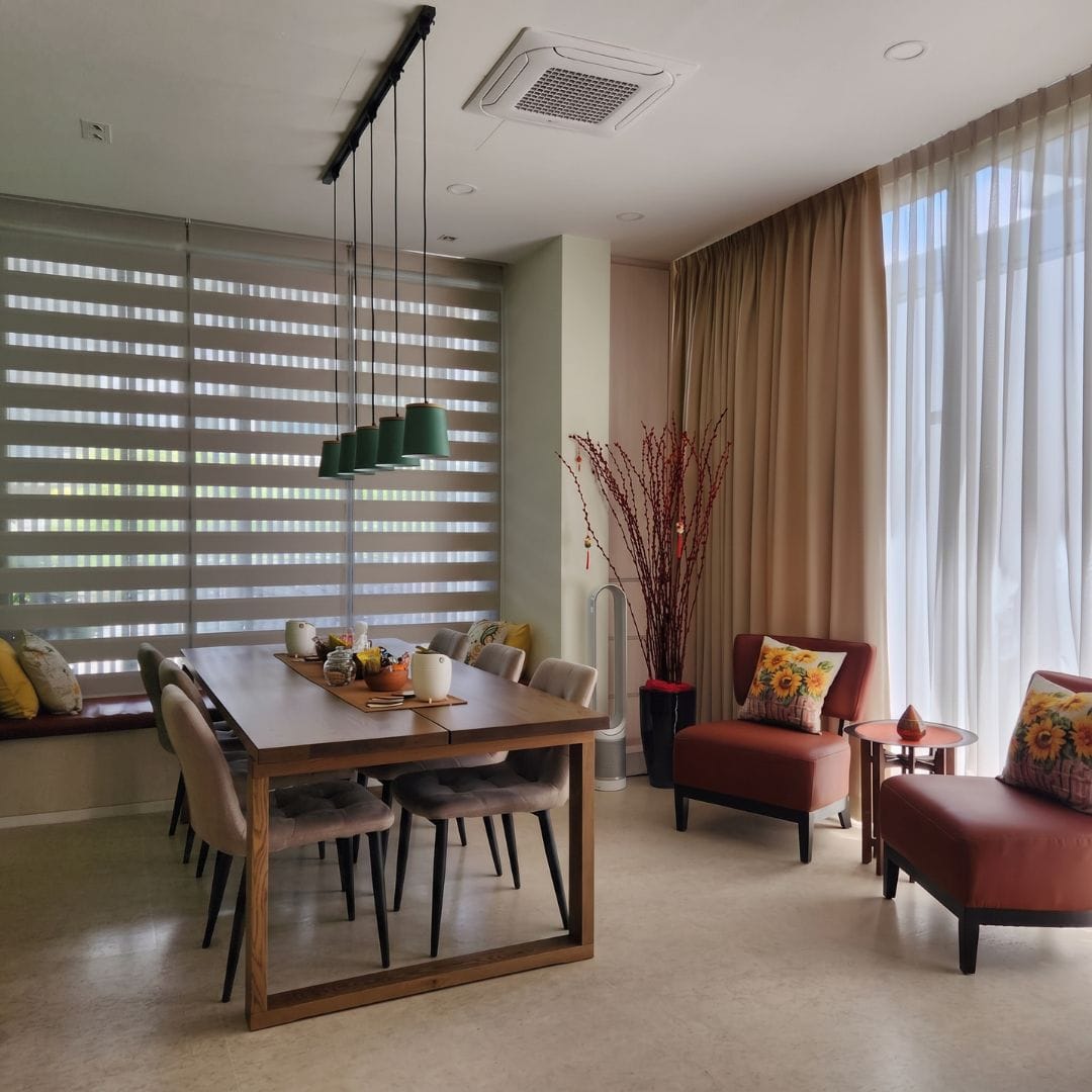 Made-to-measure curtains and blinds in Singapore home by Cornerstone 317
